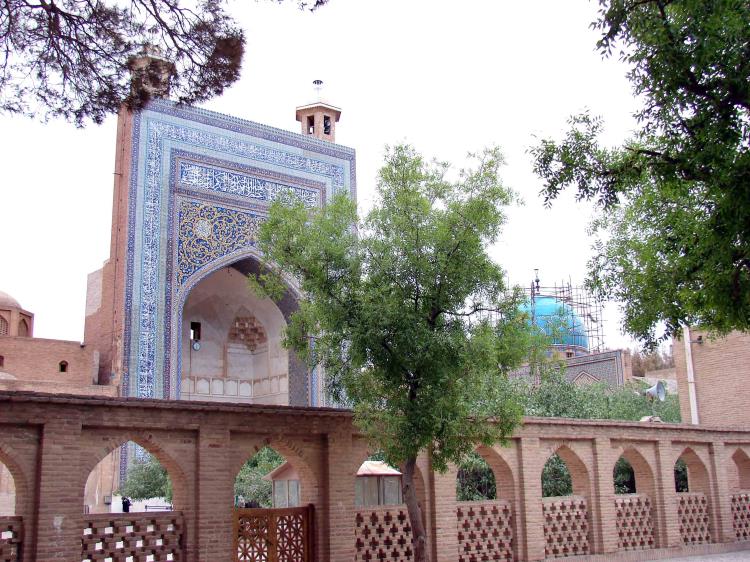 مزار شیخ الاسلام احمد جامی 
